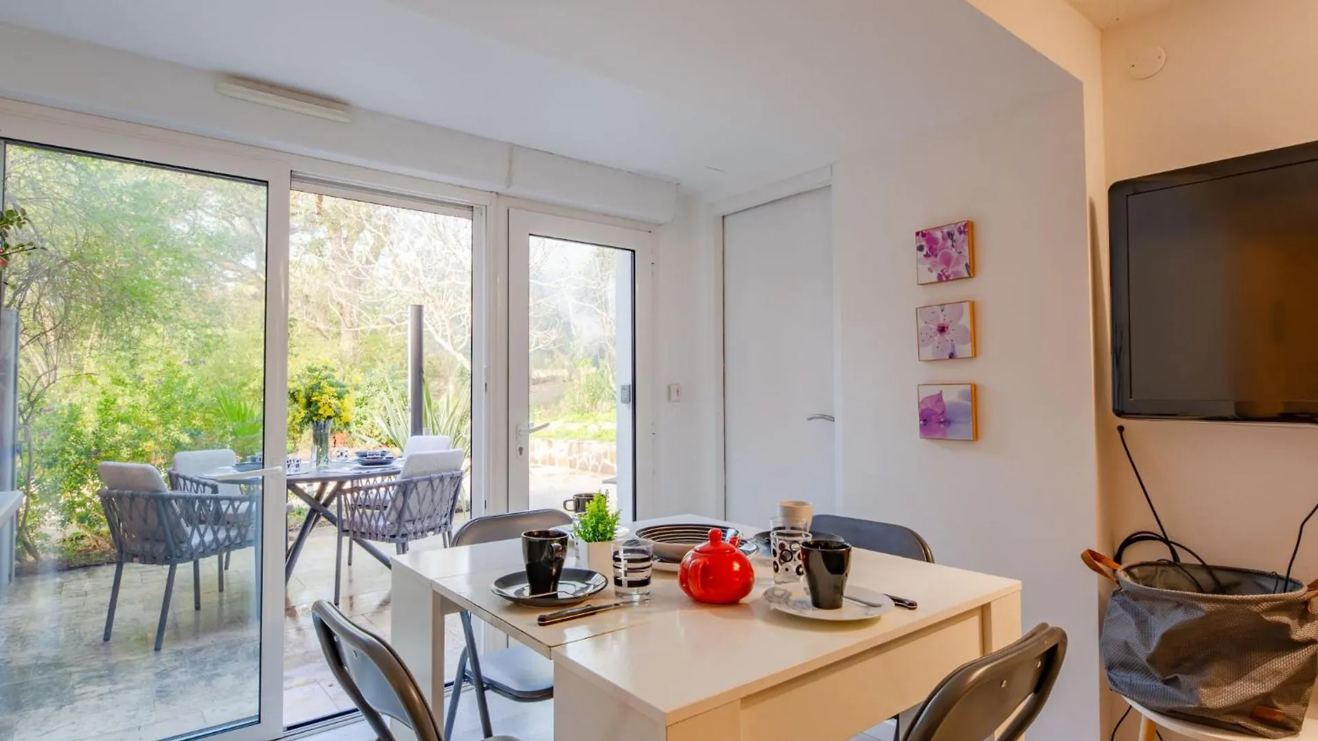 Apartment Terre De Sienne By Interhome Les Issambres France