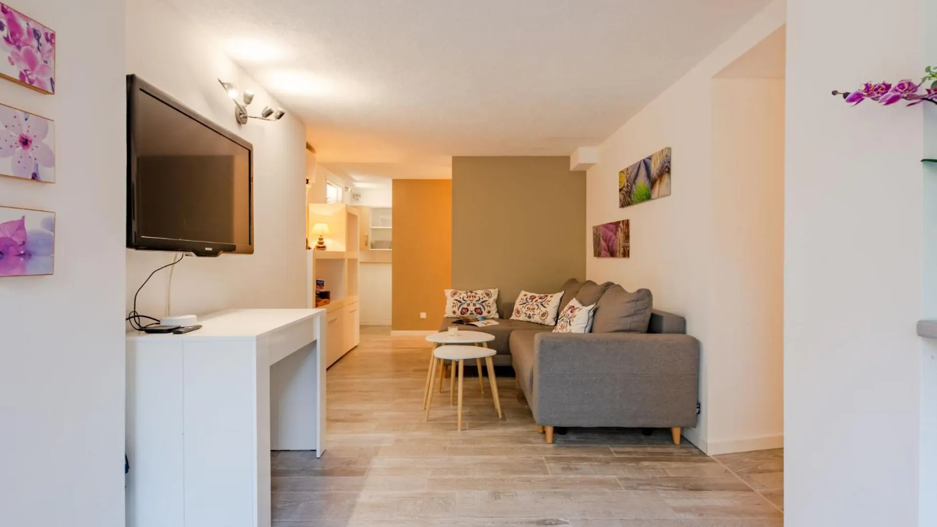 Apartment Terre De Sienne By Interhome Les Issambres