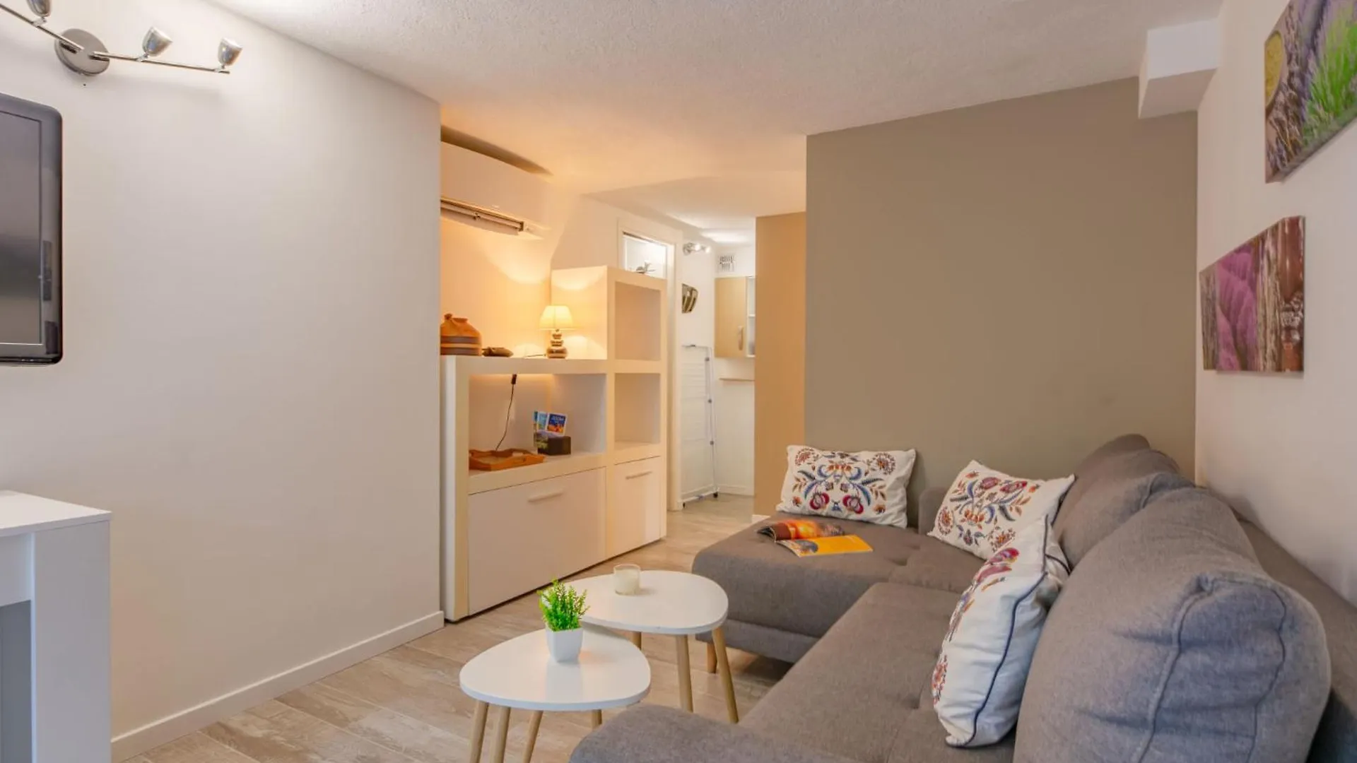 Apartment Terre De Sienne By Interhome Les Issambres 0*,  Fransa