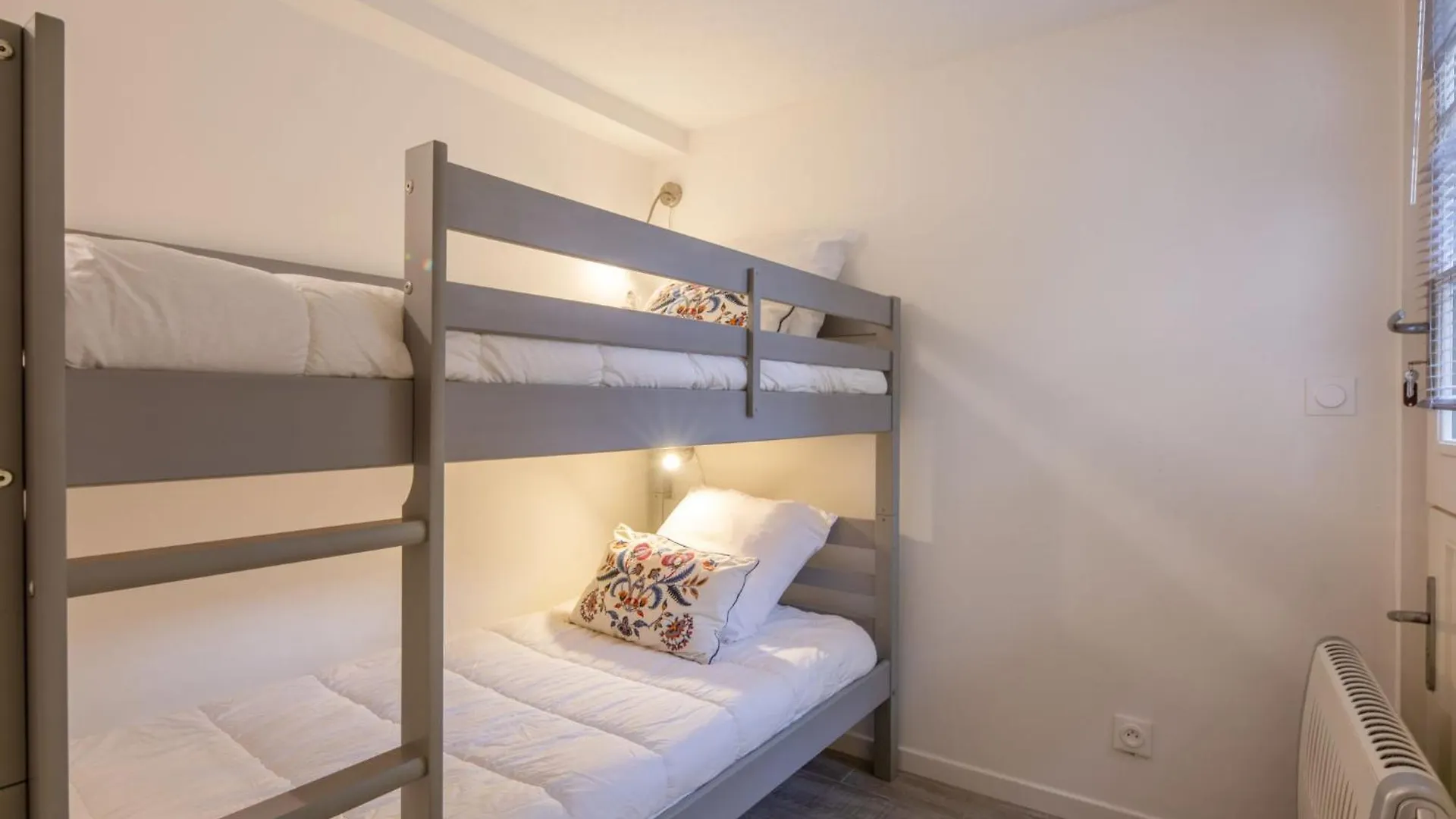 Apartment Terre De Sienne By Interhome Les Issambres 0*,