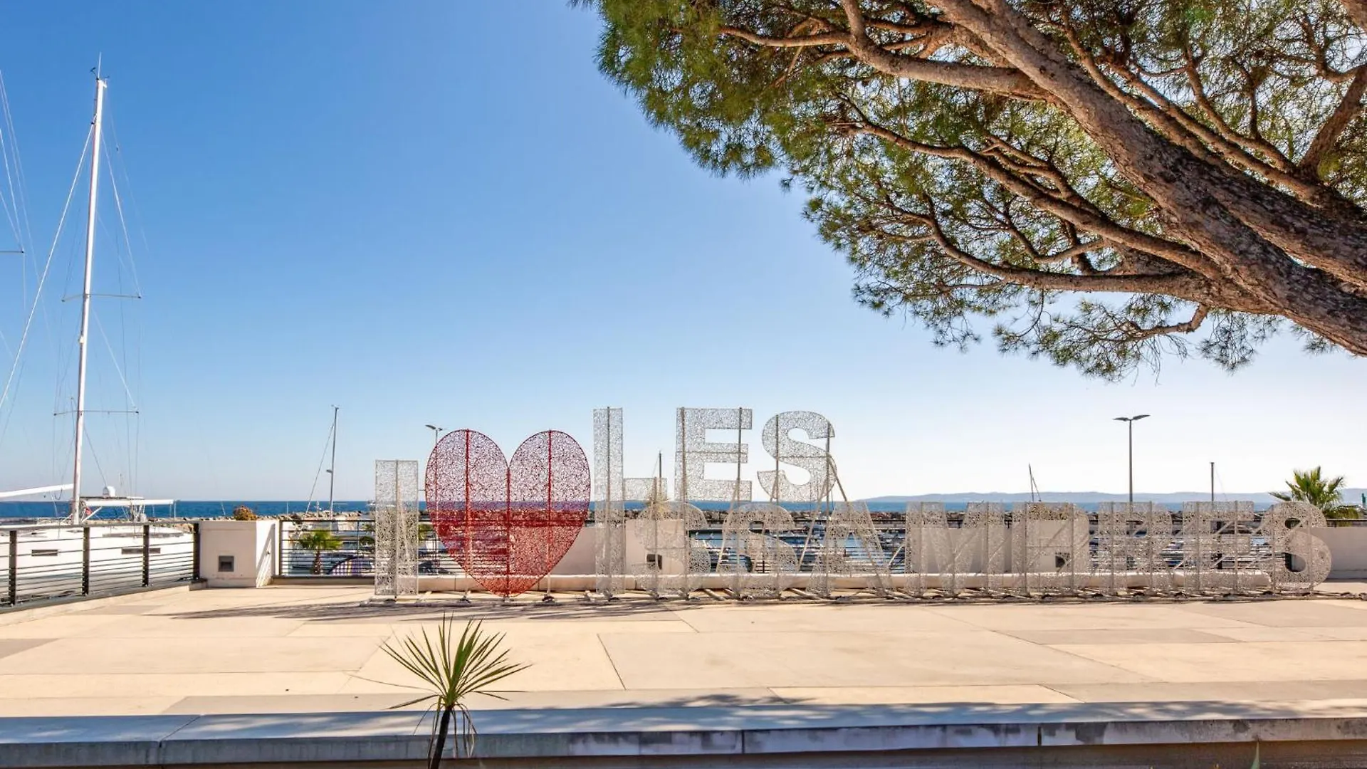 Apartment Terre De Sienne By Interhome Les Issambres